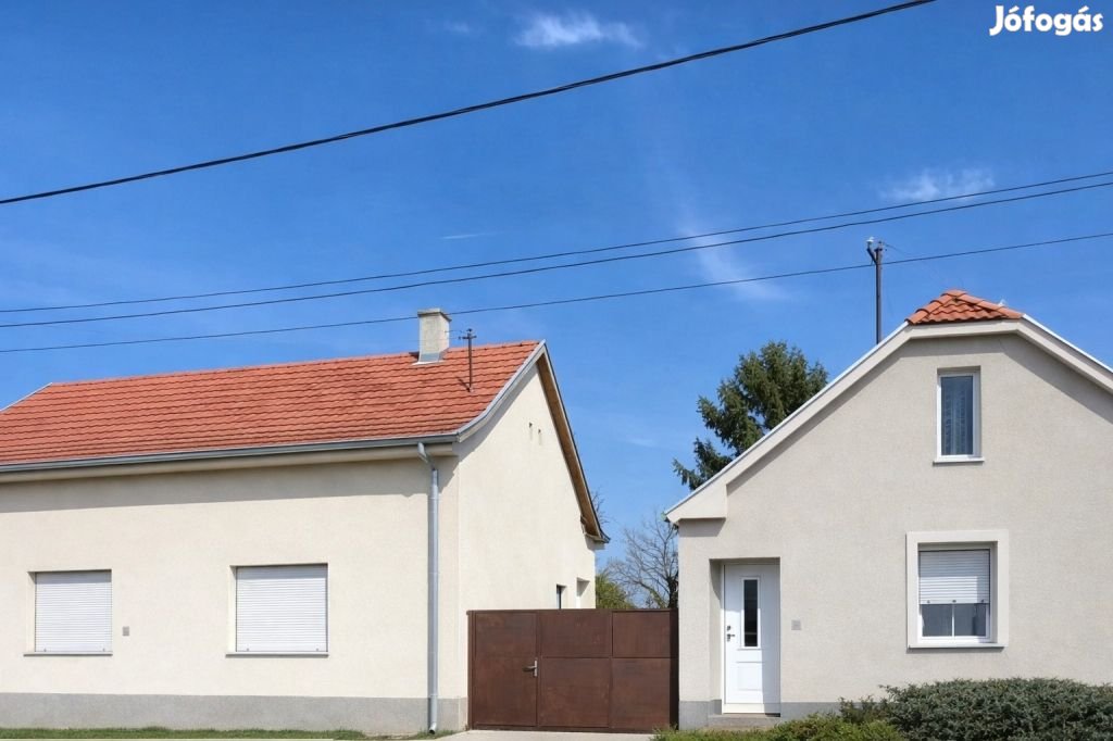 FELÚJÍTOTT DUPLA LAKÓINGATLAN AKÁR KÉT GENERÁCIÓ RÉSZÉRE