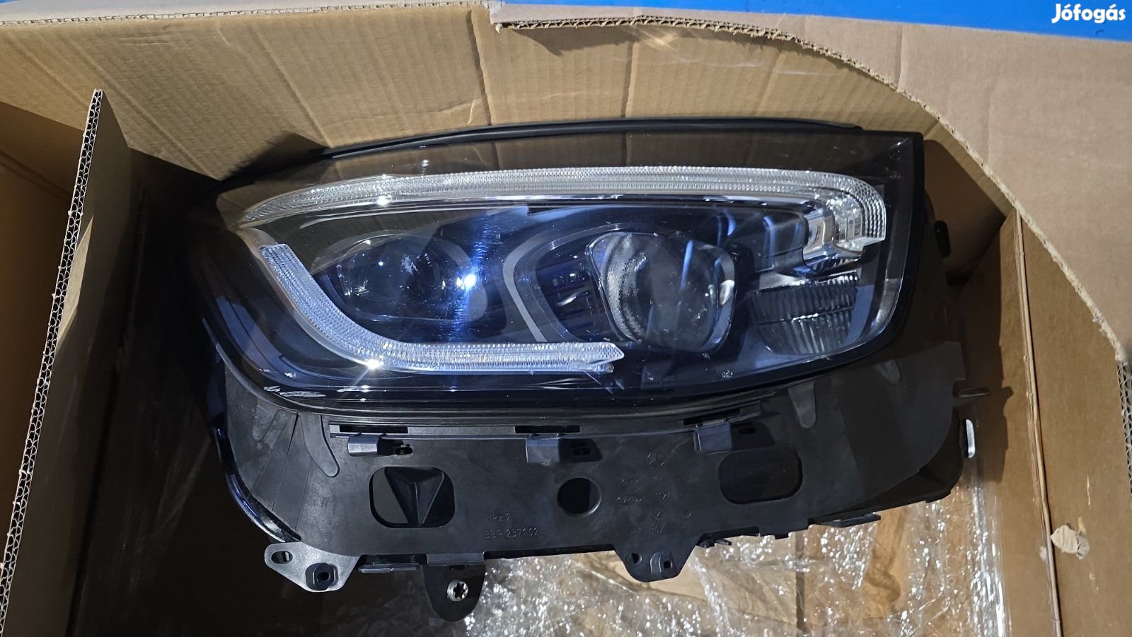 FÉNYSZORÓ W253 GLC LED eladó
