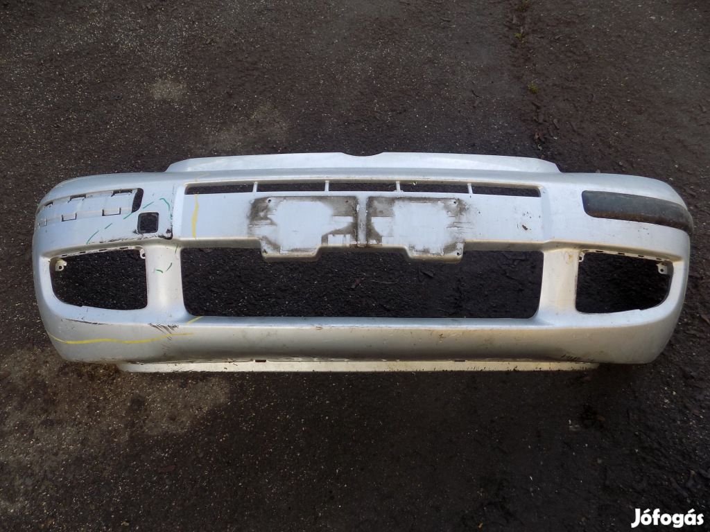 FIAT PANDA 2004-2010 Első Lökhárító Enyhén sérült eladó