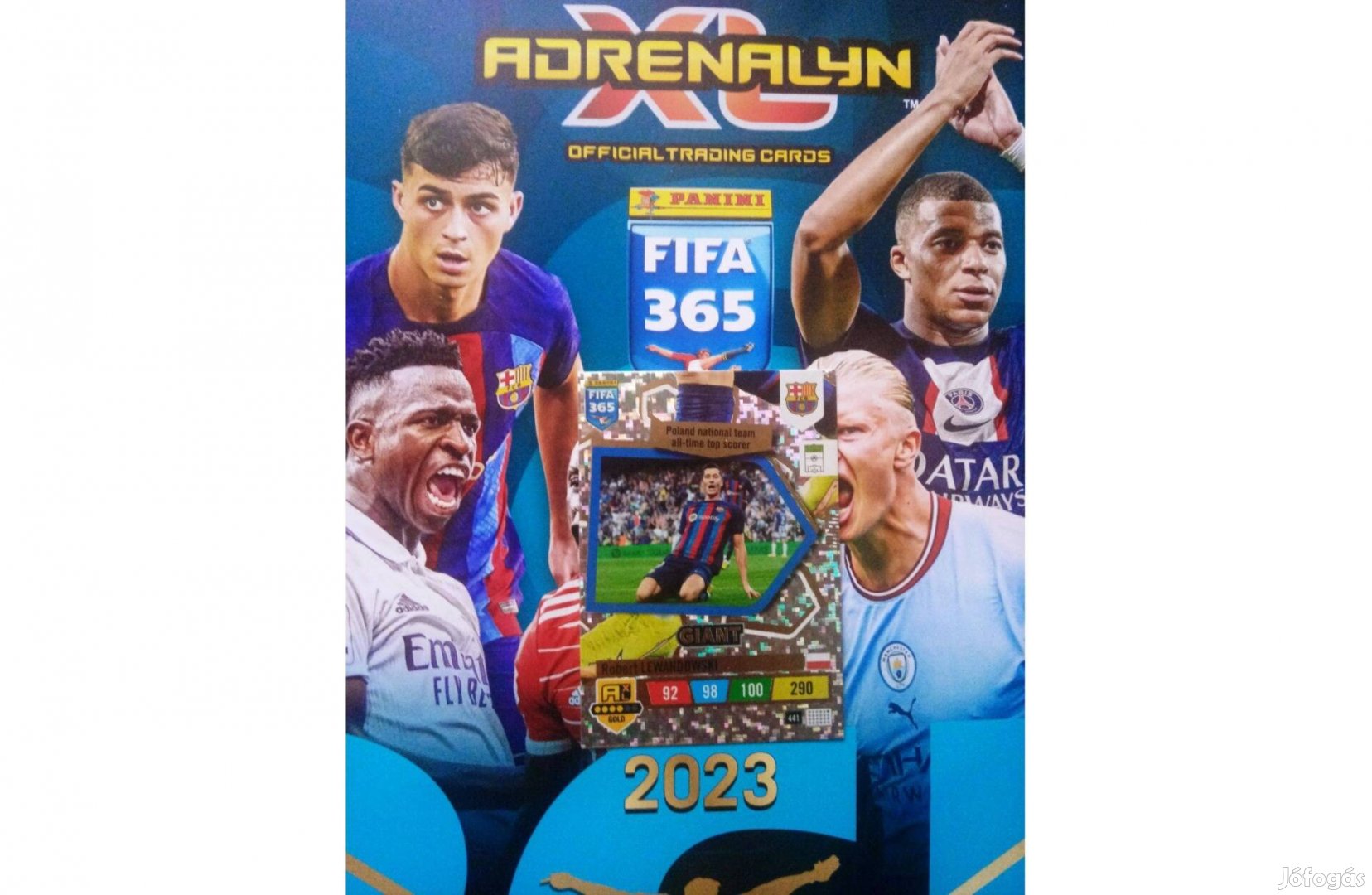 FIFA 365 2023 Adrenalyn Lewandowski Giant focis kártya