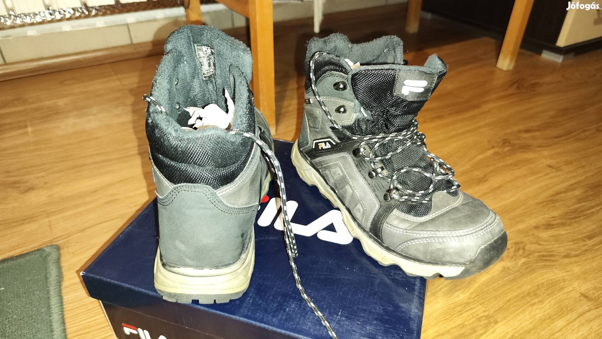 FILA 41-es fiú bakancs használt