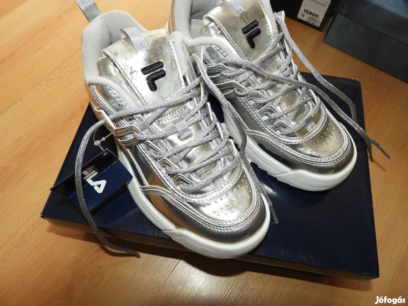 FILA ezüst sneaker 38 Új