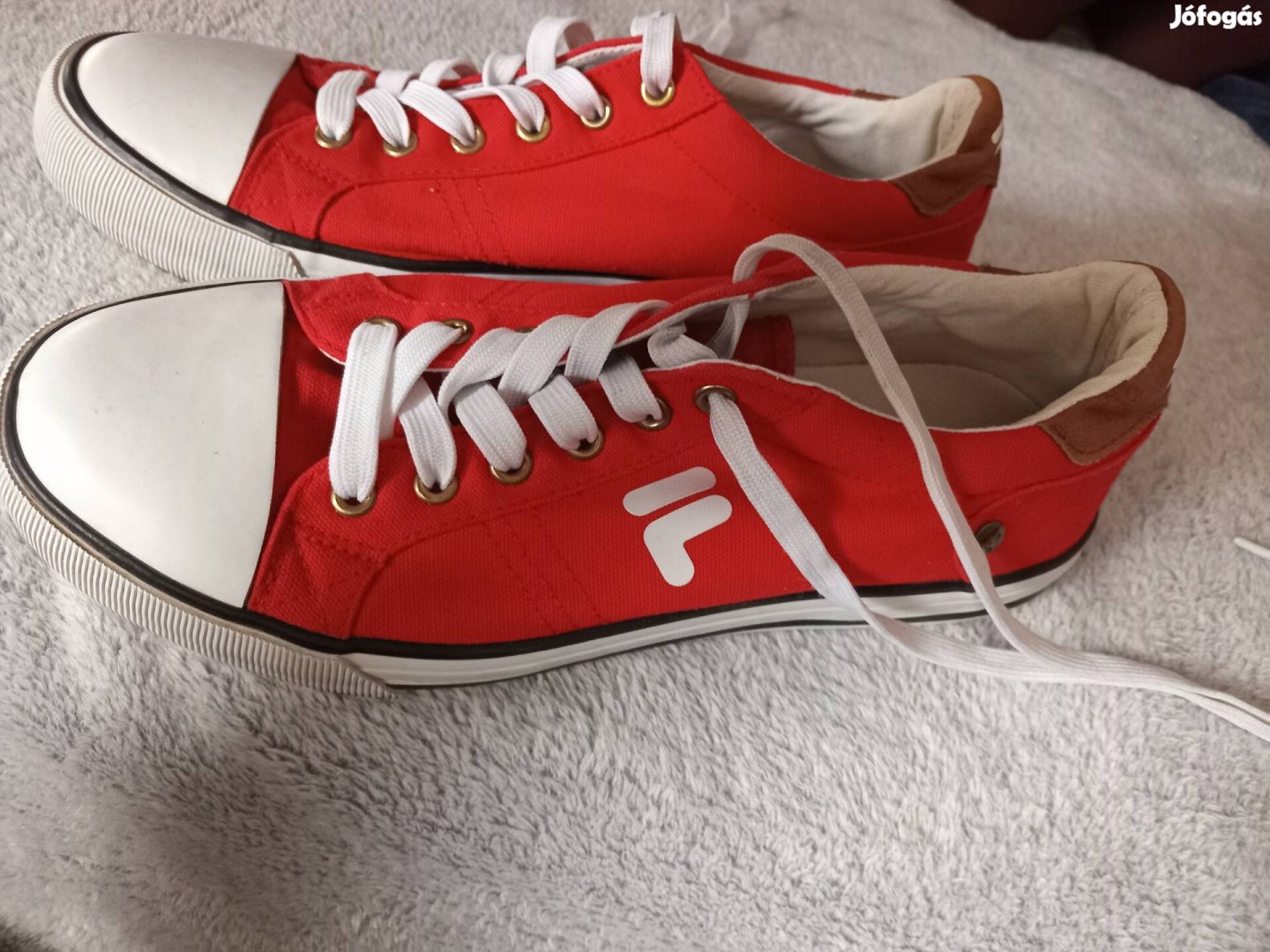 FILA férfi sportcipő 41-es,újszerű állapotban féláron!