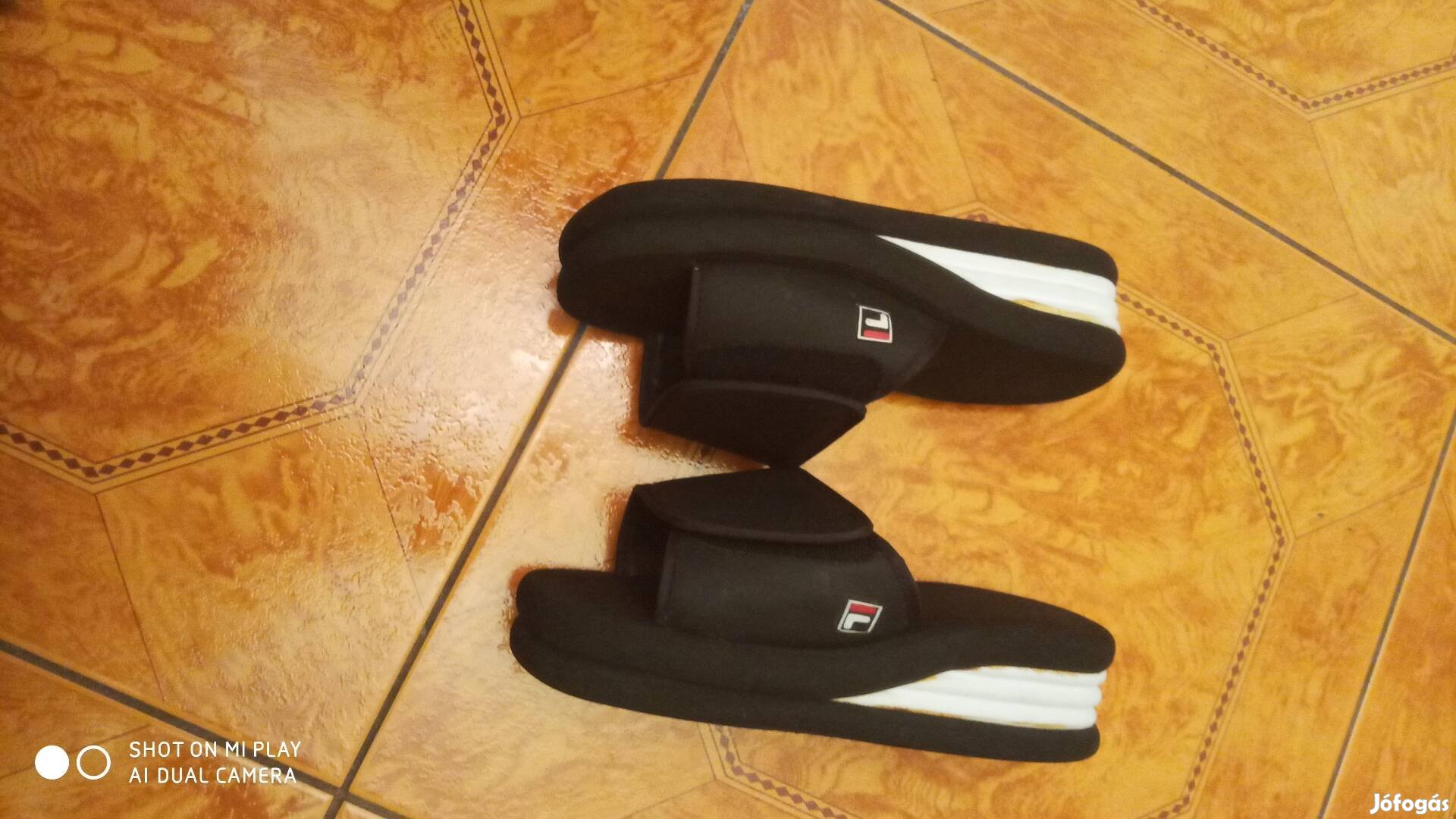 FILA női 40 es papucs.