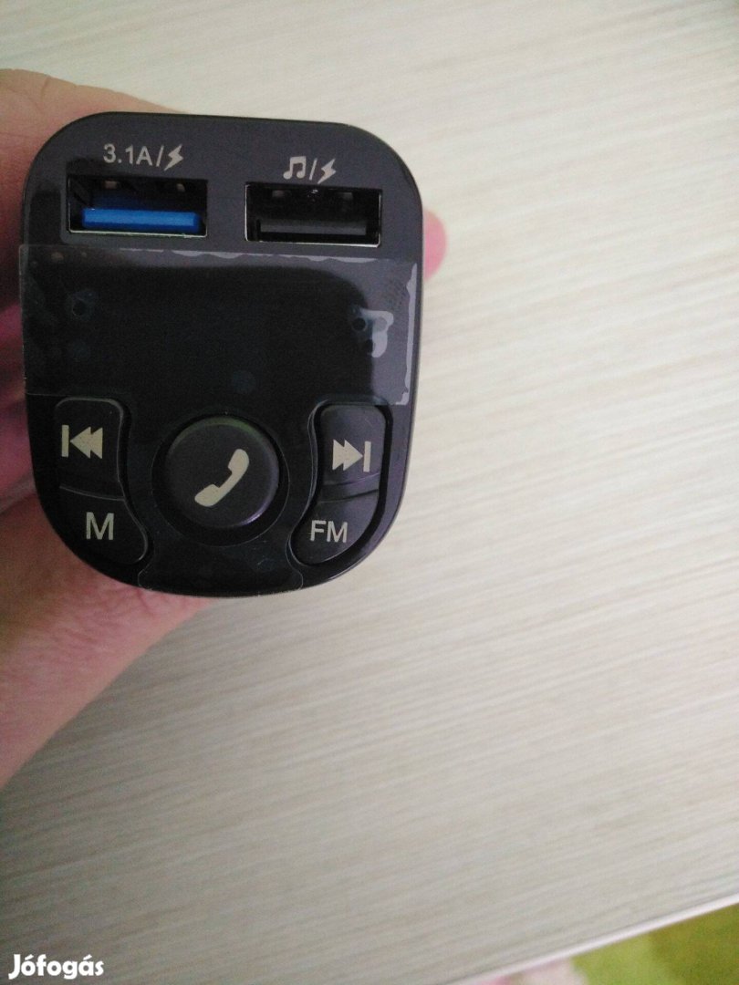 FM transmitter (pendrive, Blutooth, memóriakártya)