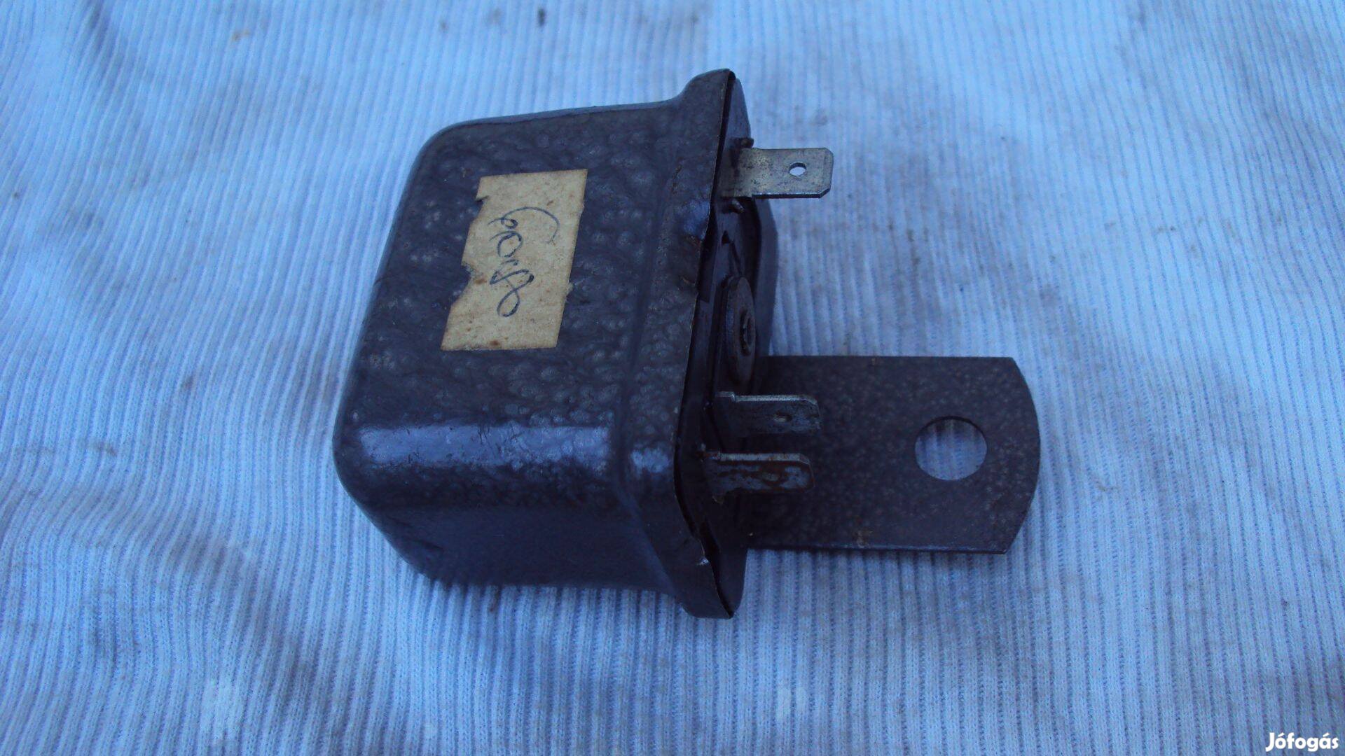 FSO 125p T5210 12v kürt relé