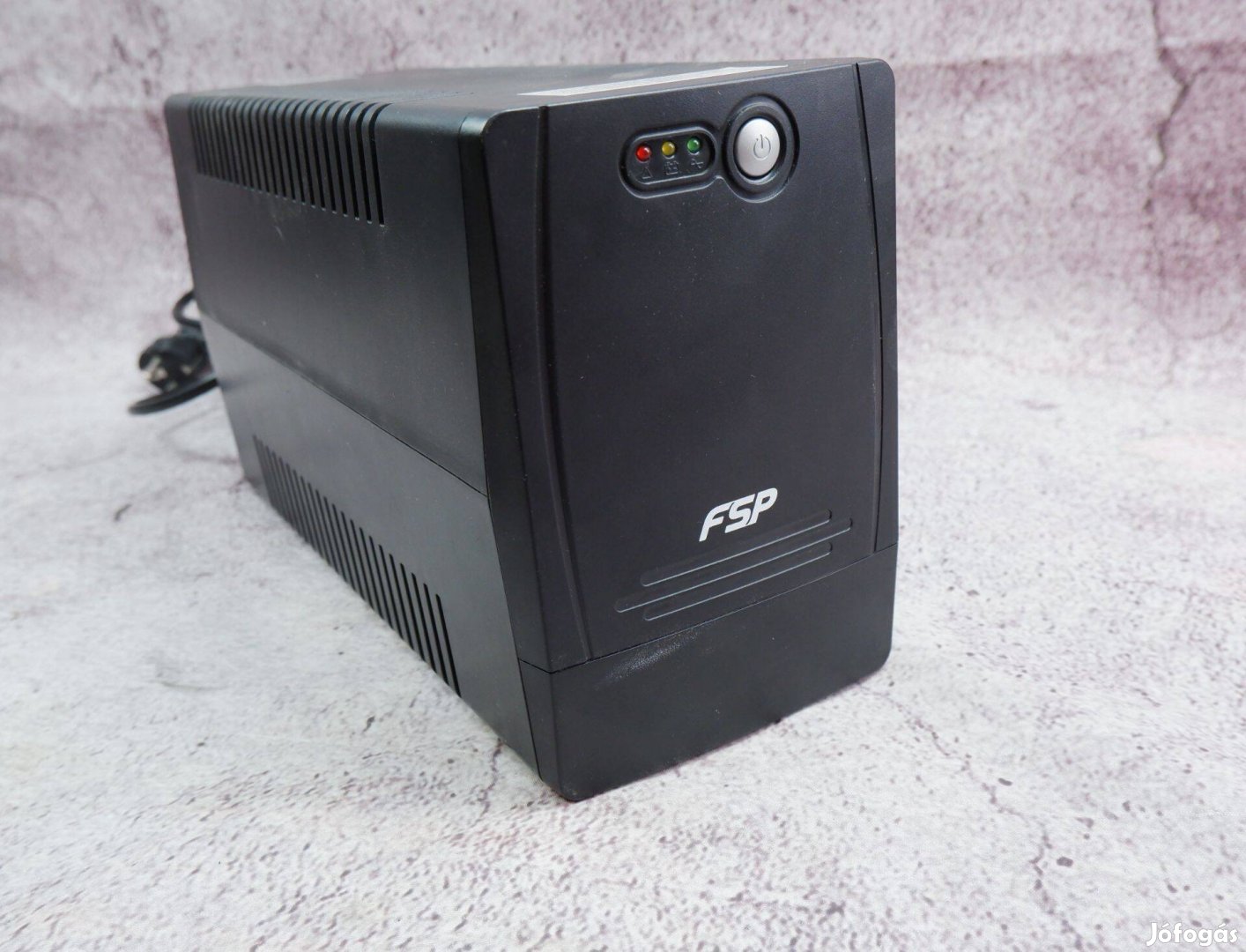 FSP FP 1000 szünetmentes tápegység PPF6000601