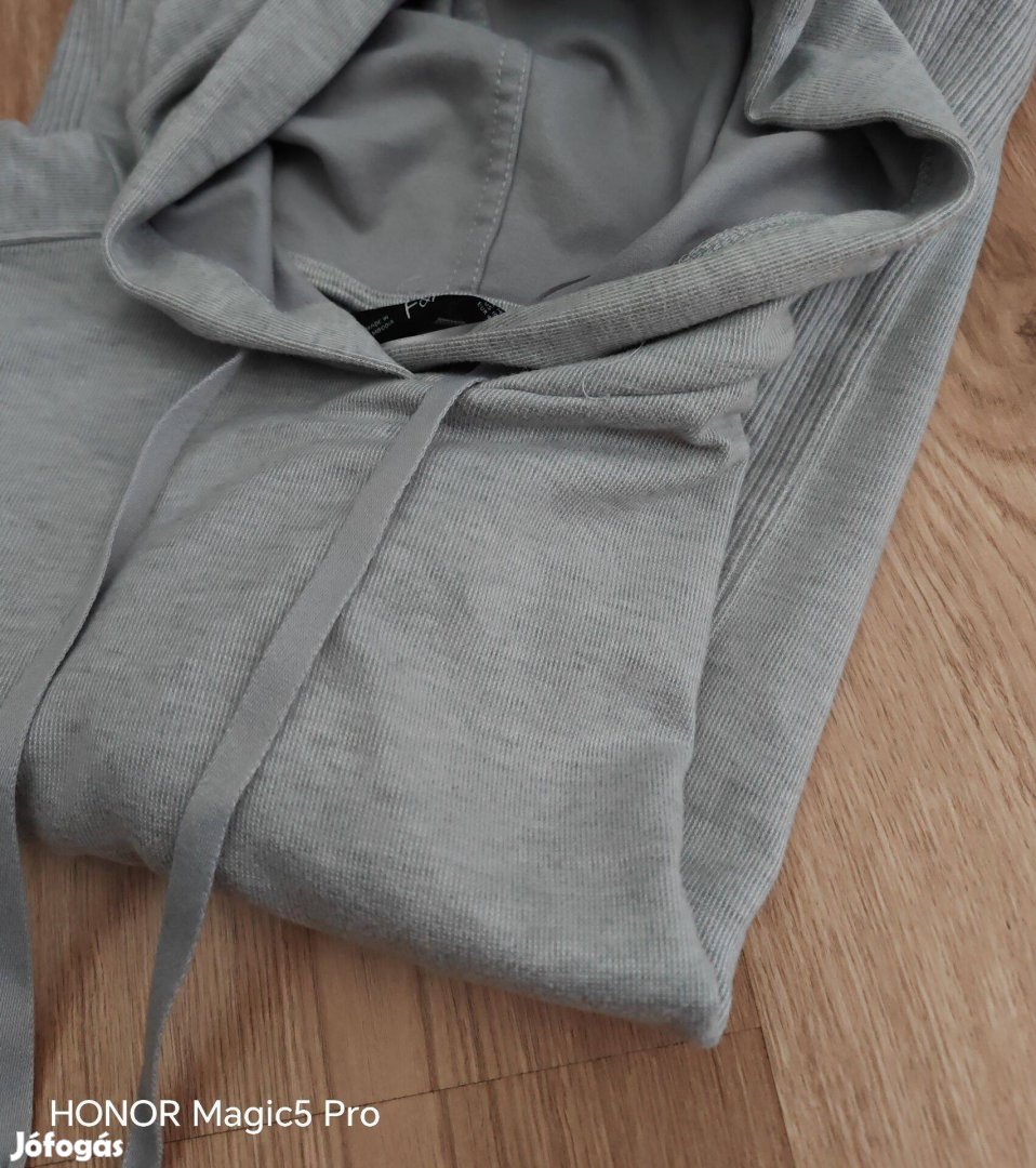 FF uj állapotu férfi pulcsi