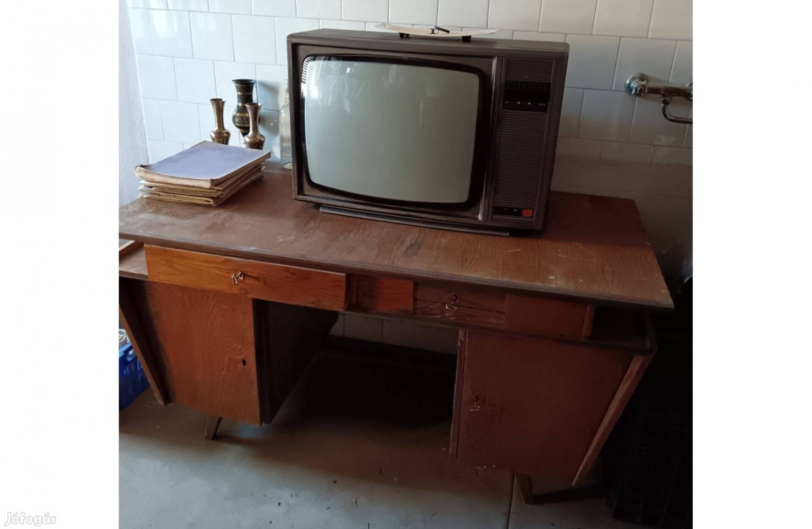 Fa TV borító cicaháznak