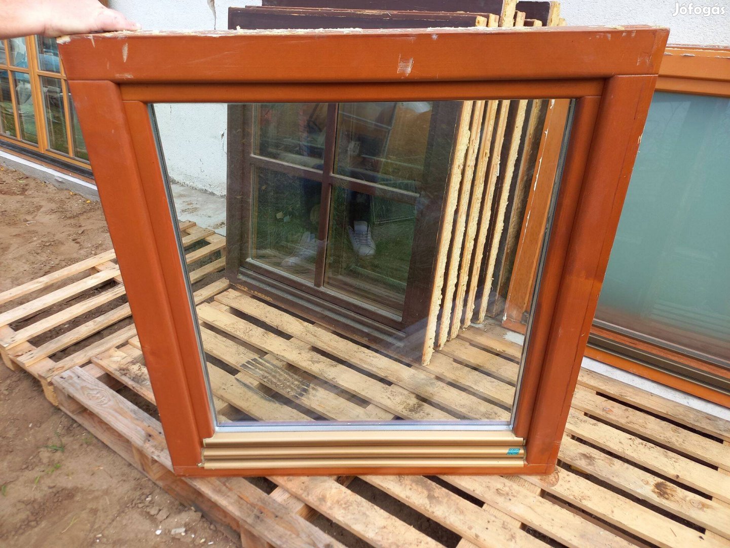 Fa ablak 105 cm x 113 cm