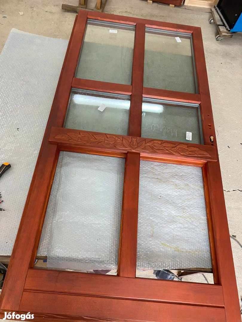 Fa ablak, ajtó gyártás hagyományos, paraszt, retró és modern stílusban