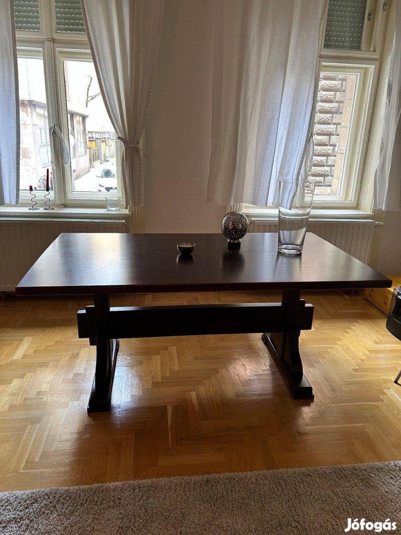 Fa asztal, méretre gyártva