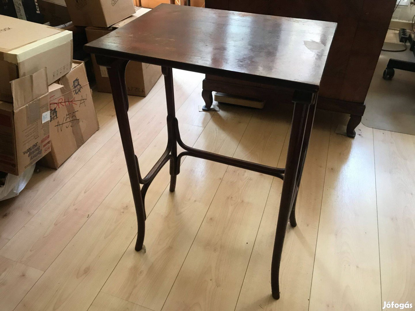 Fa asztalka, antik bútor