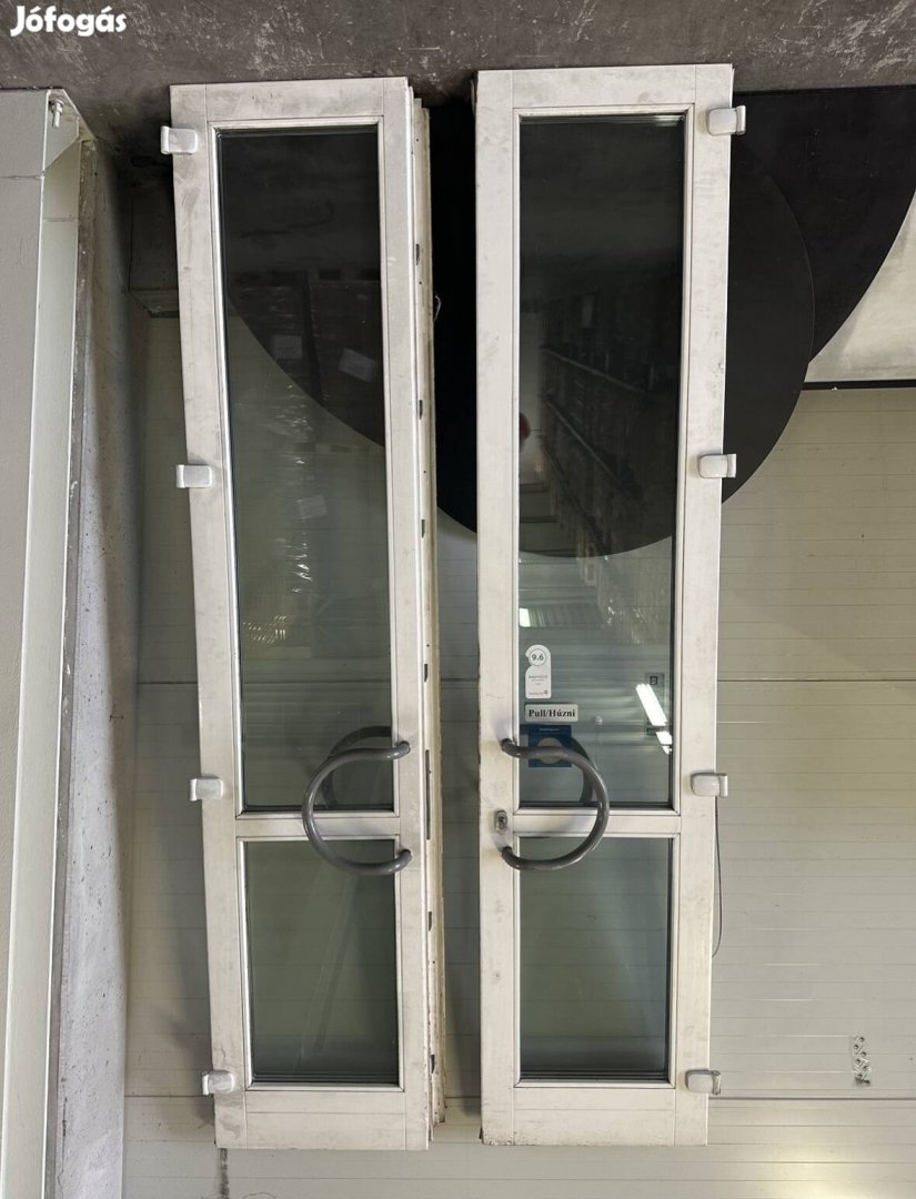 Fa fehér ajtó dupla üveges. 283x 61cm 