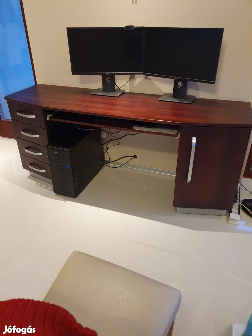 Fa íróasztal, számítógépasztal