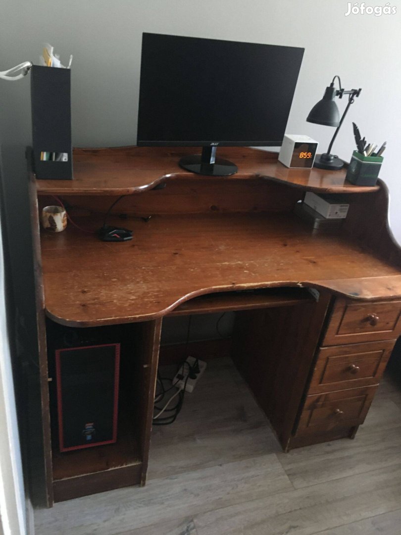 Fa íróasztal eladó