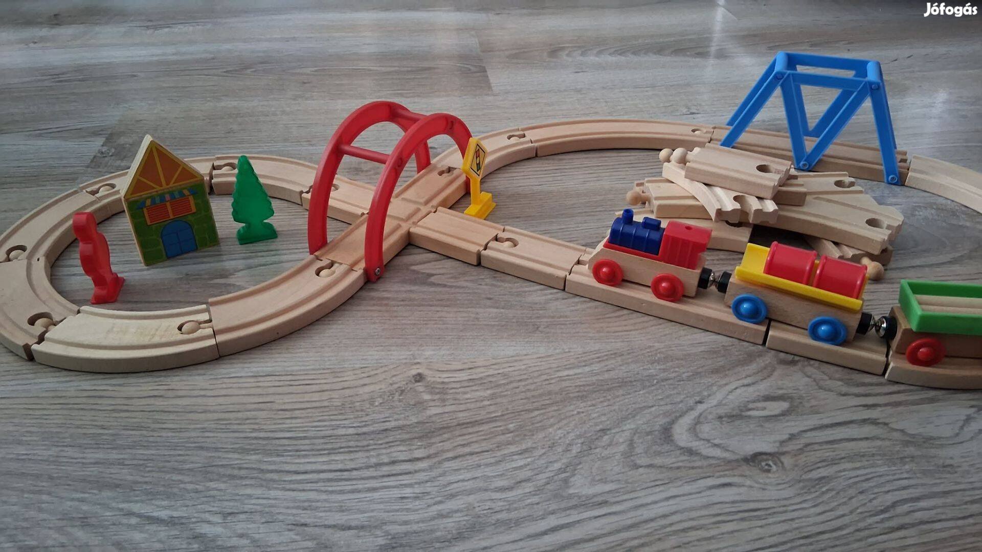 Fa játék vonat