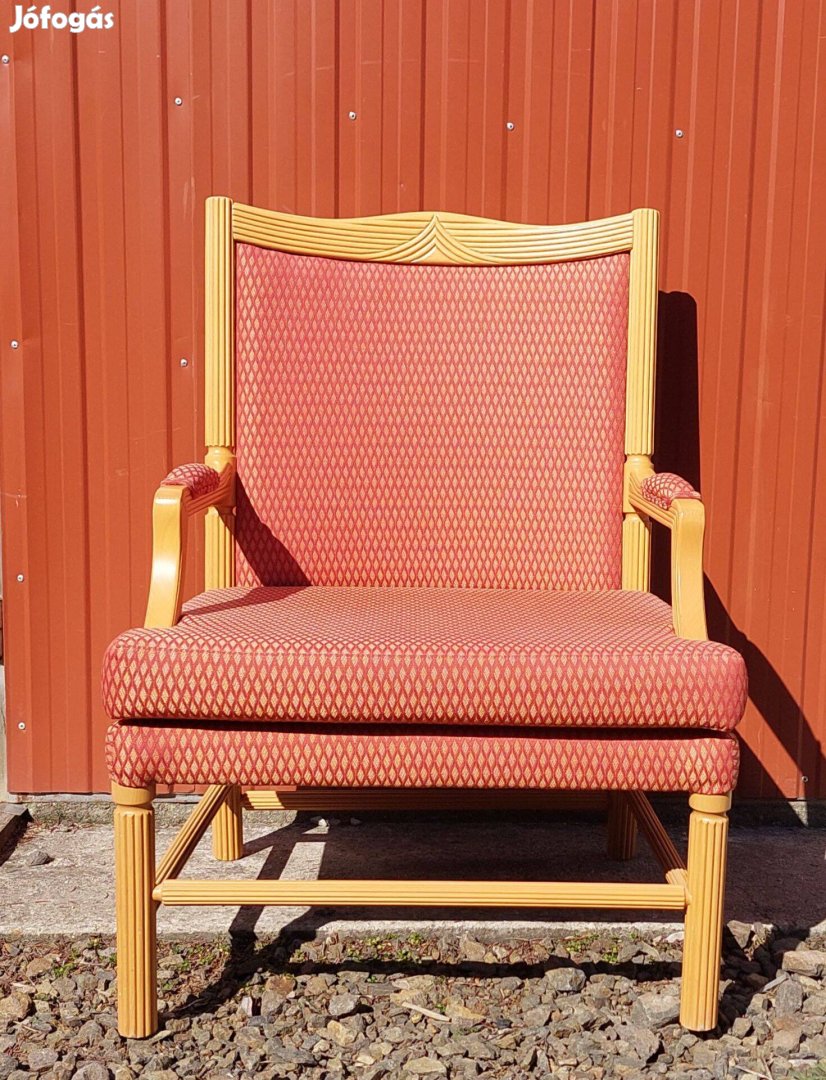 Fa keretes fotel 96