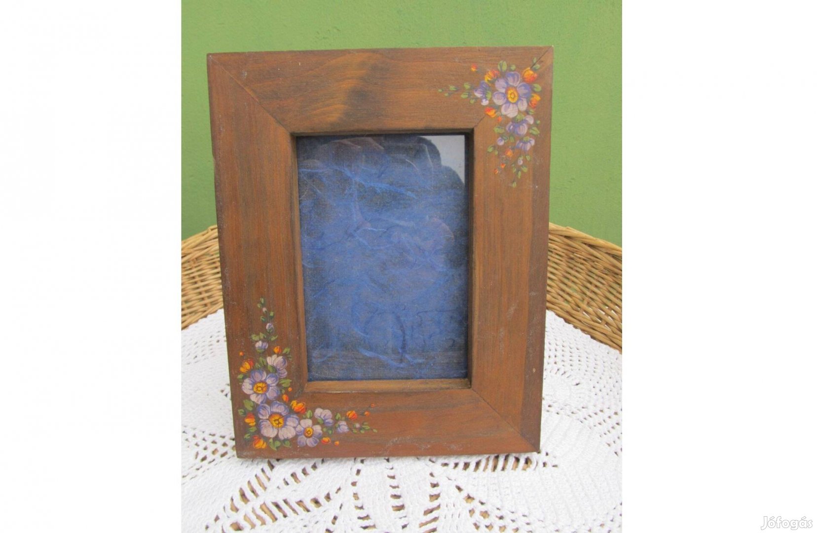 Fa keretes képtartó Kézzel festett virág mintával