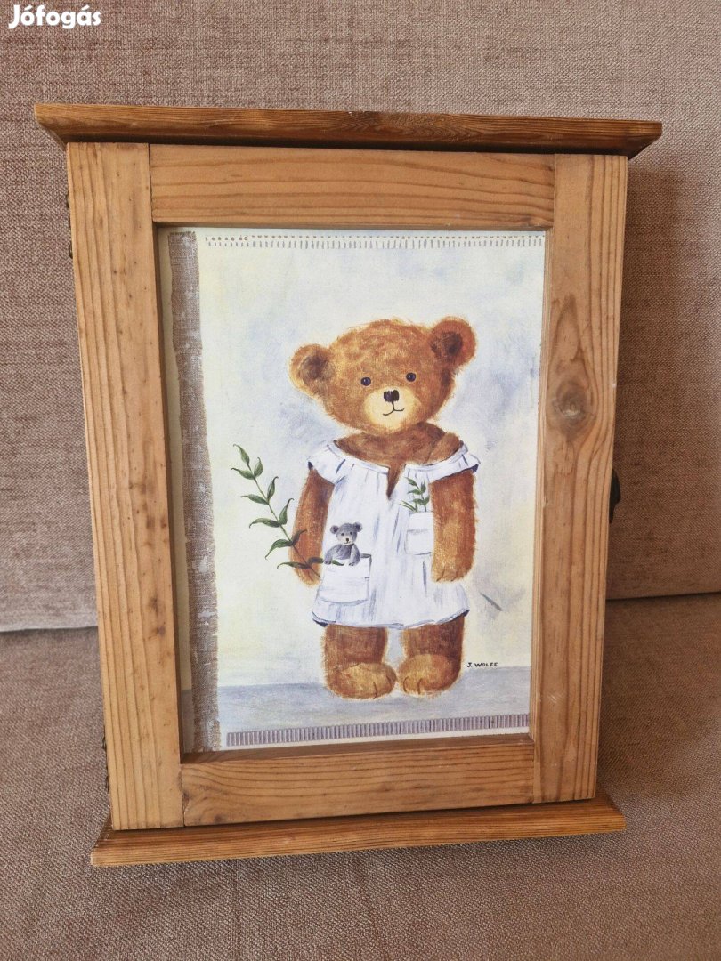 Fa kulcstartó szekrény 34,5 x 27 x 6,5 cm