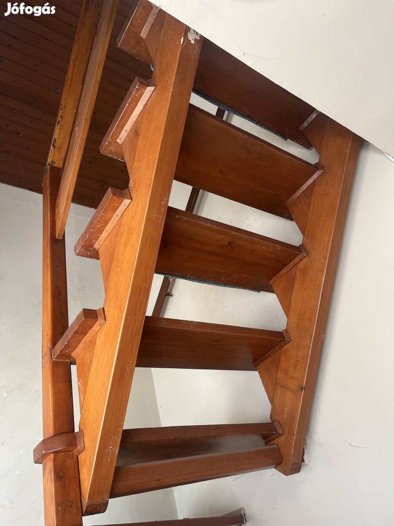 Fa lépcső eladó
