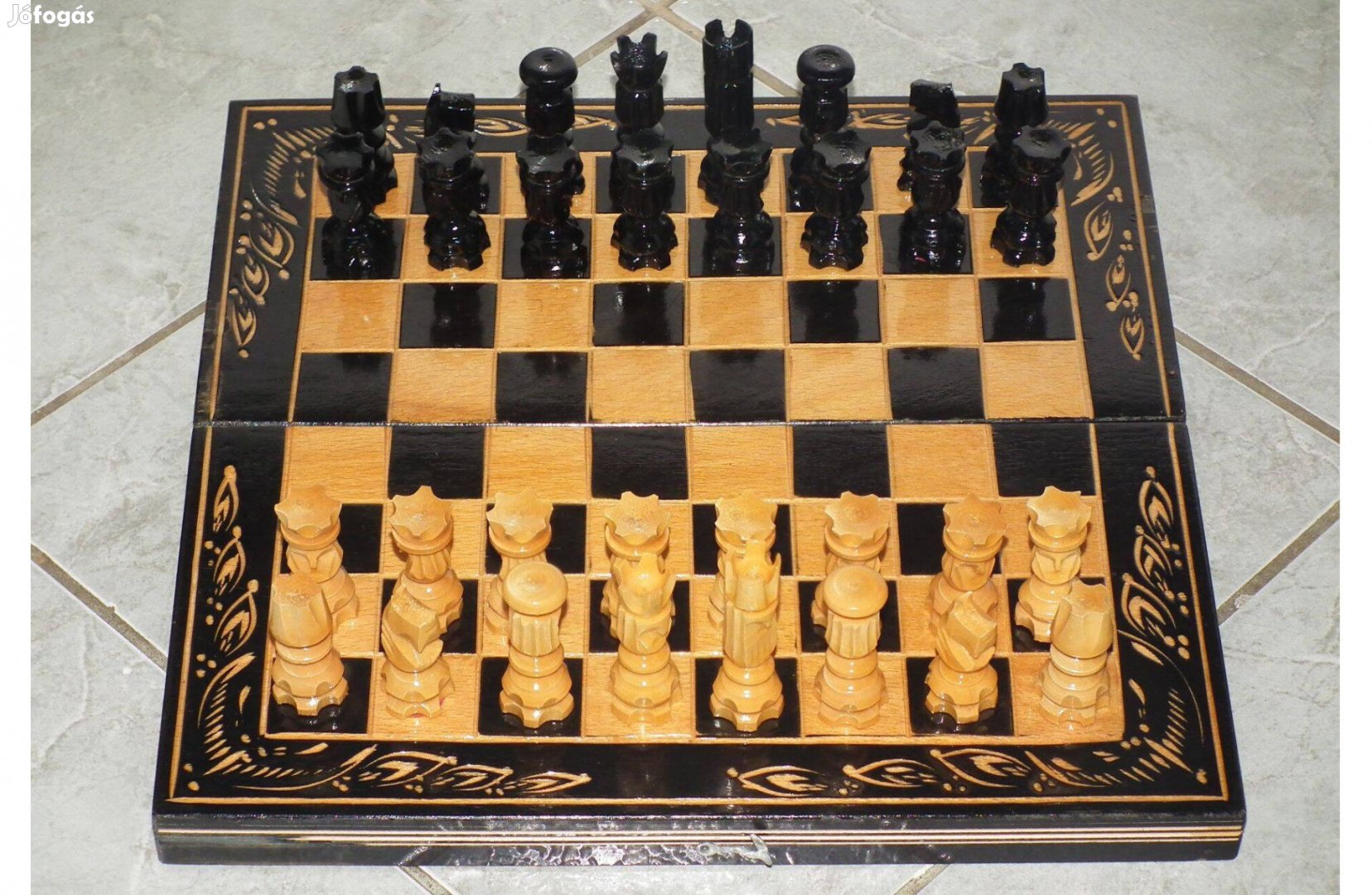 Fa sakk készlet nr.10 új érdekes bábukkal