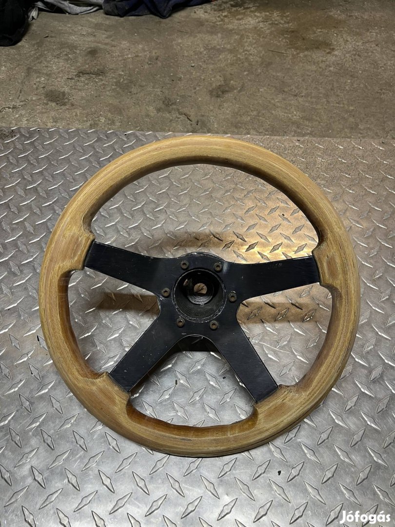 Fa sportkormány olasz