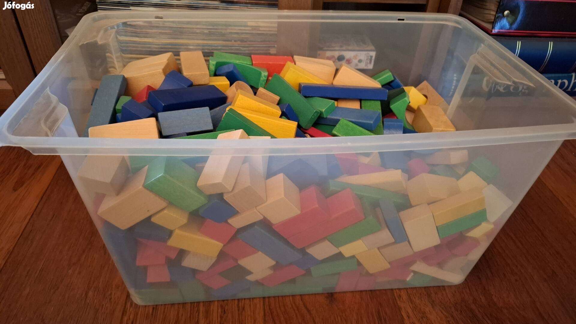 Fa színes építőkockák