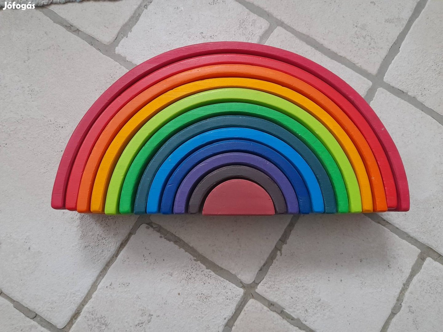 Fa szivárvány építő