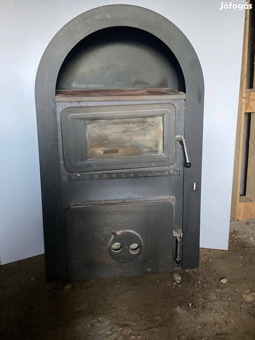 Fa tüzelésű kályha-kandalló