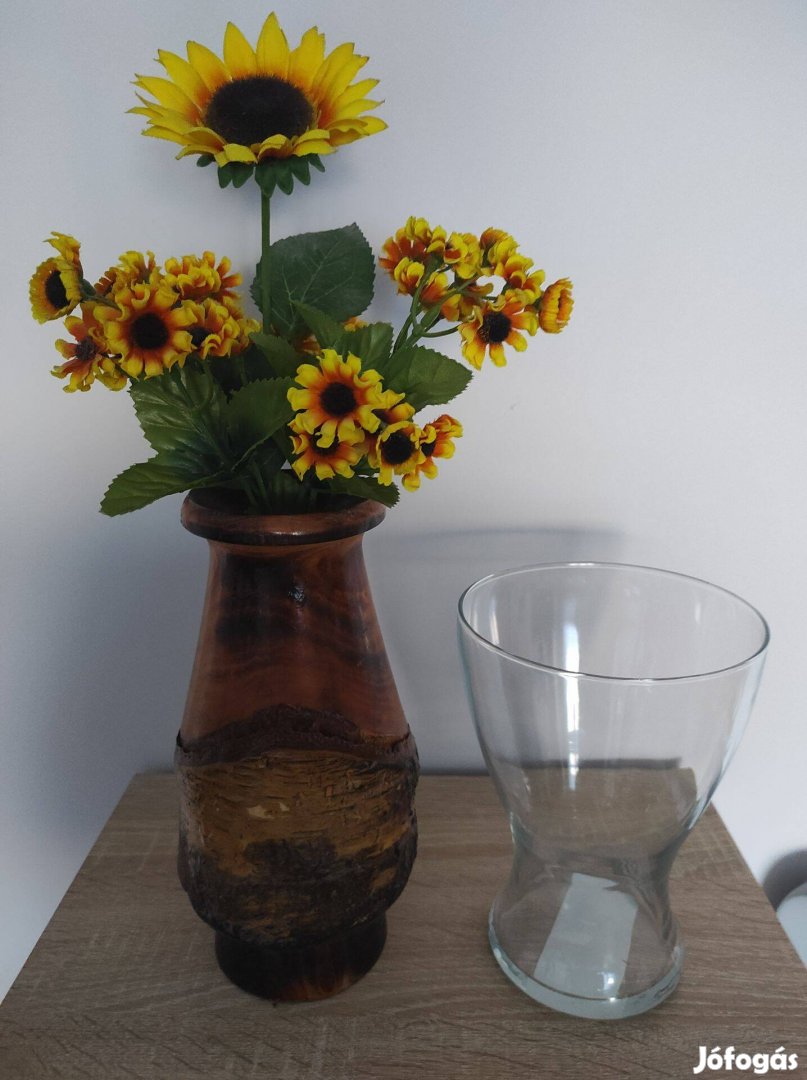 Fa váza napraforgó virággal és Ikea váza