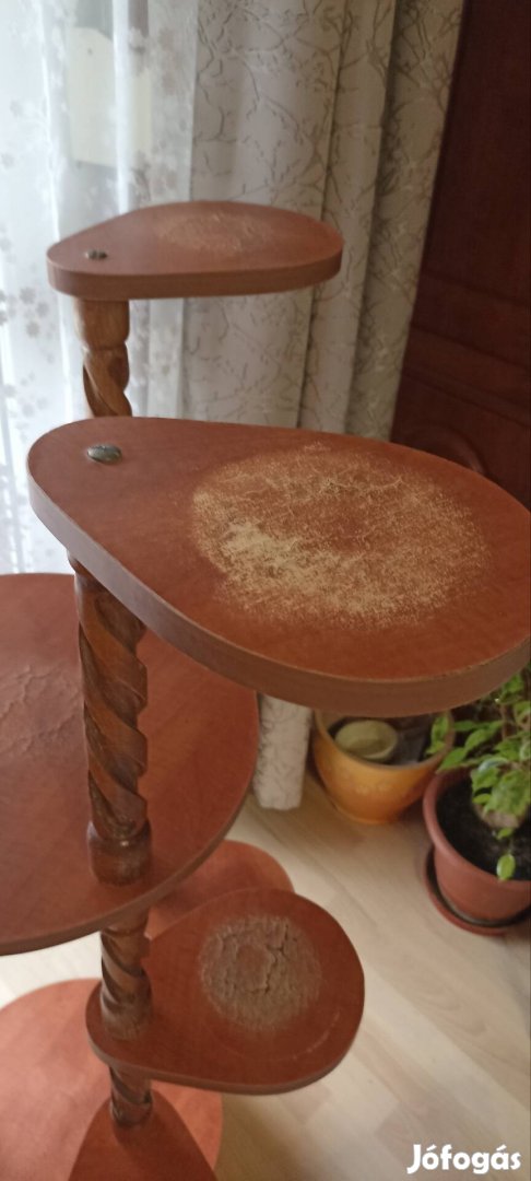 Fa virág tartó állvány