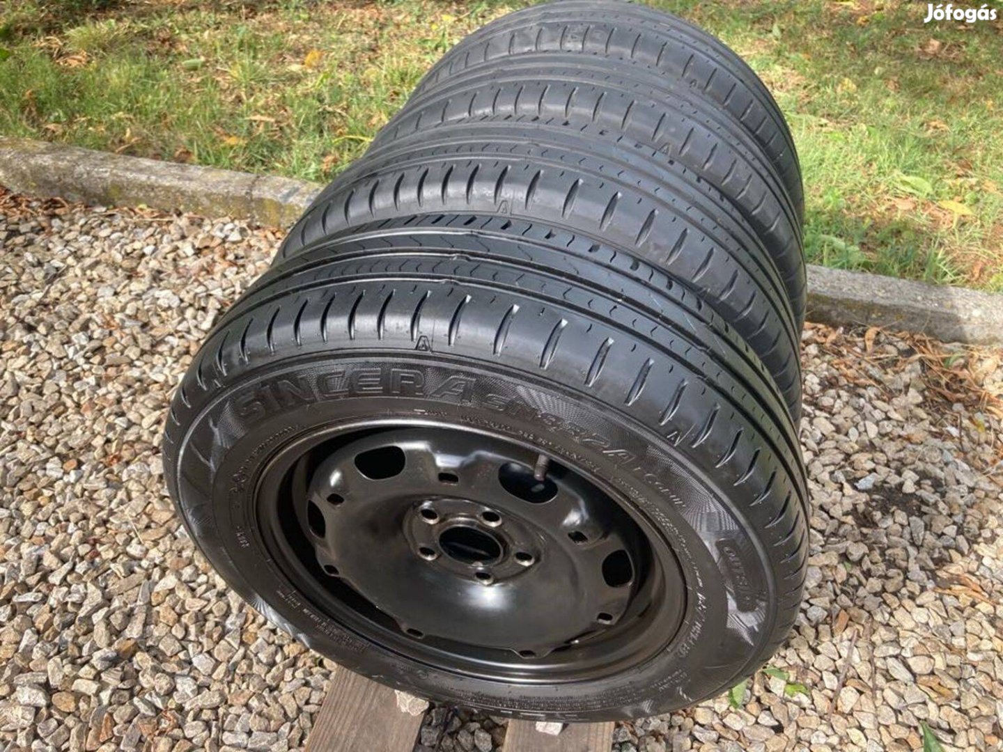 Fabia 5x100 nyári kerekek Falken 165/70 R14 gumikkal