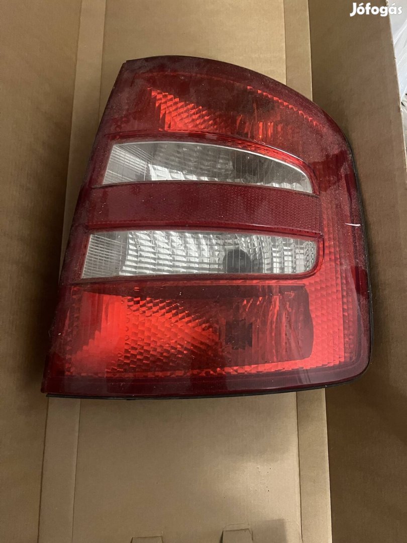 Fabia hátsó lámpa