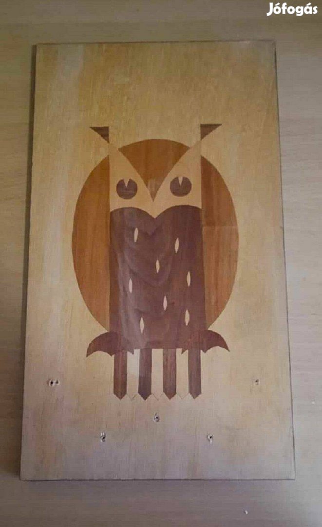 Fából készült baglyos fali kulcstartó lap, intarziaberakásos