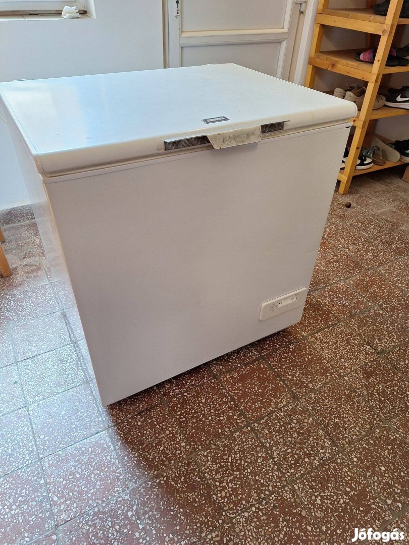 Fagyasztóláda Zanussi 210 l