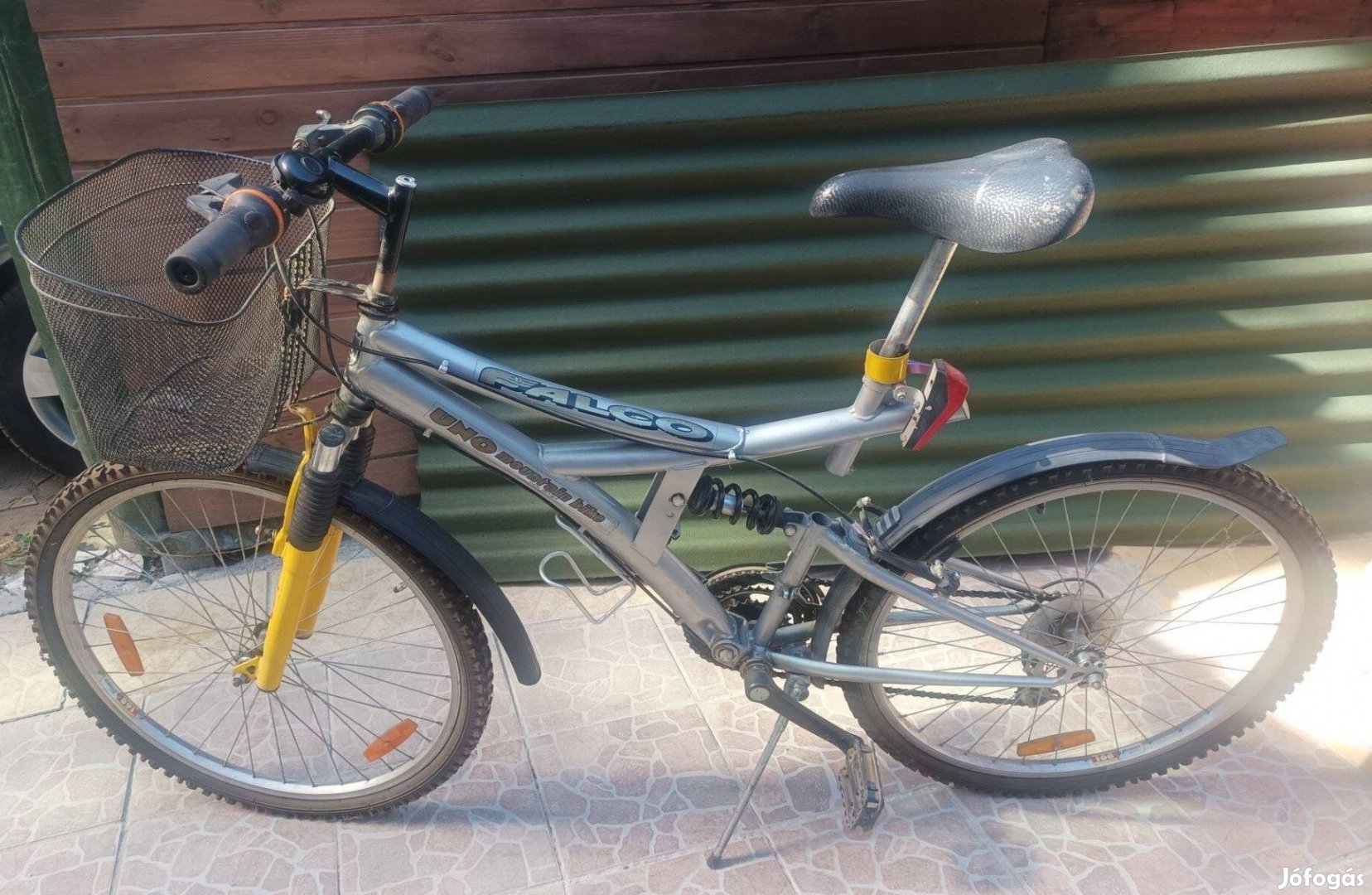 Falco felnőtt kerékpár költözés miatt eladó