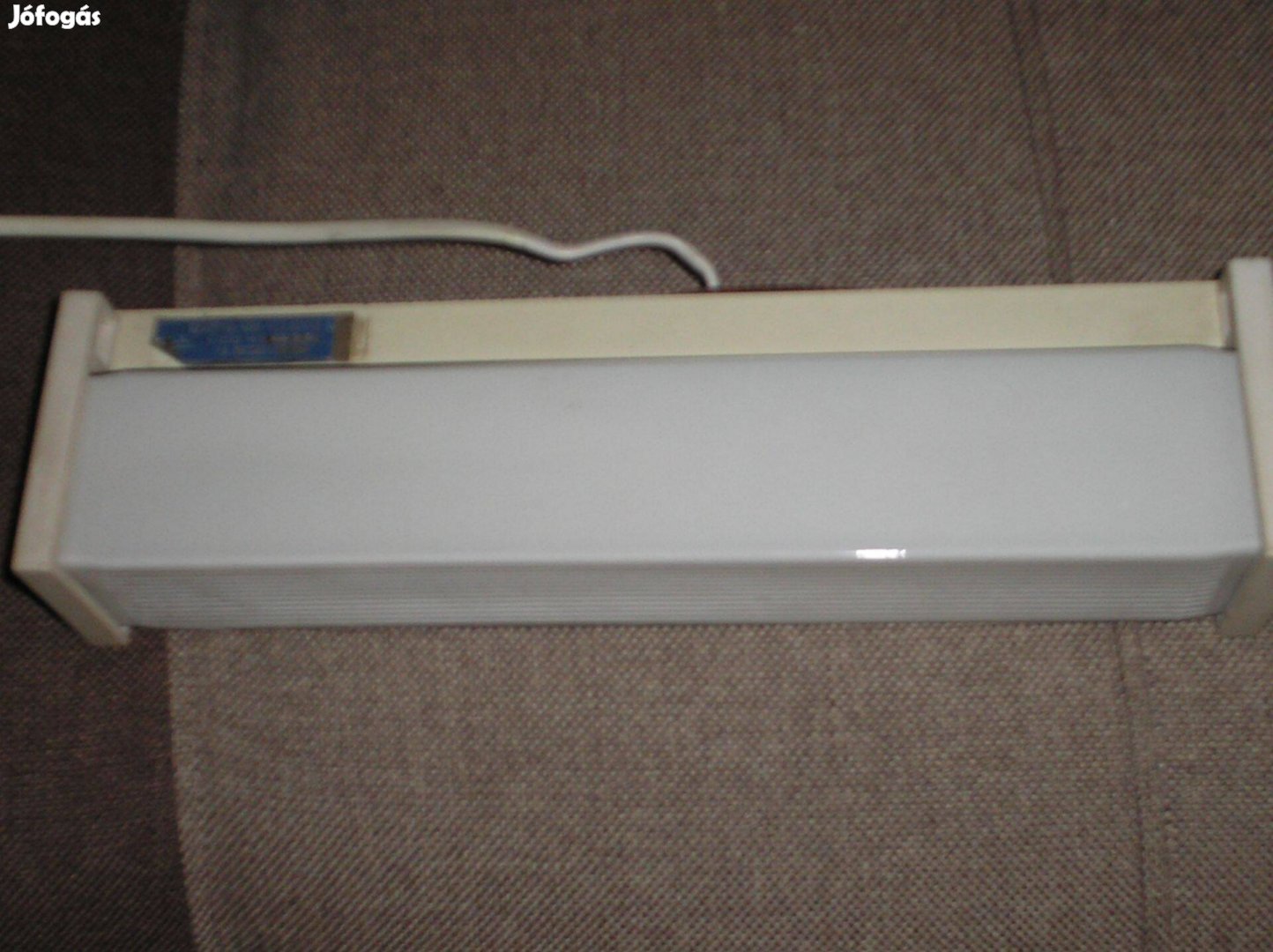 Fali lámpa (220 V)