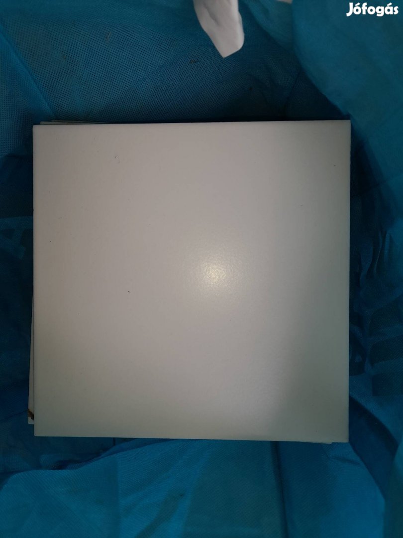 Falicsempe Fehér 20×20 cm