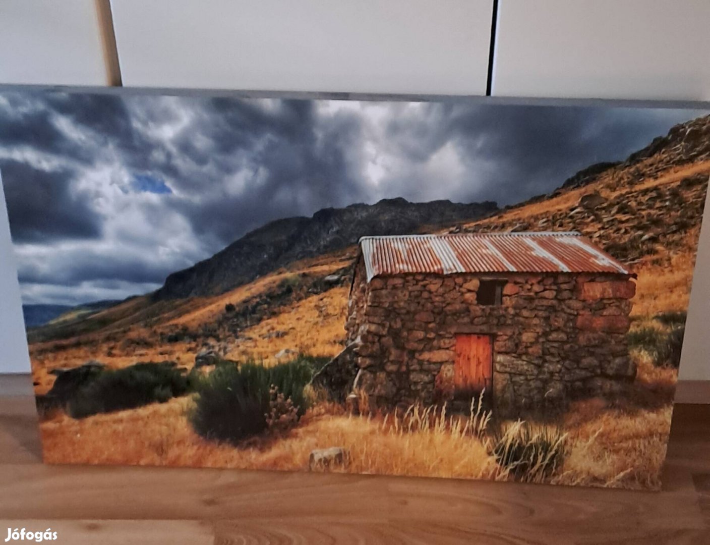Falikép eladó!