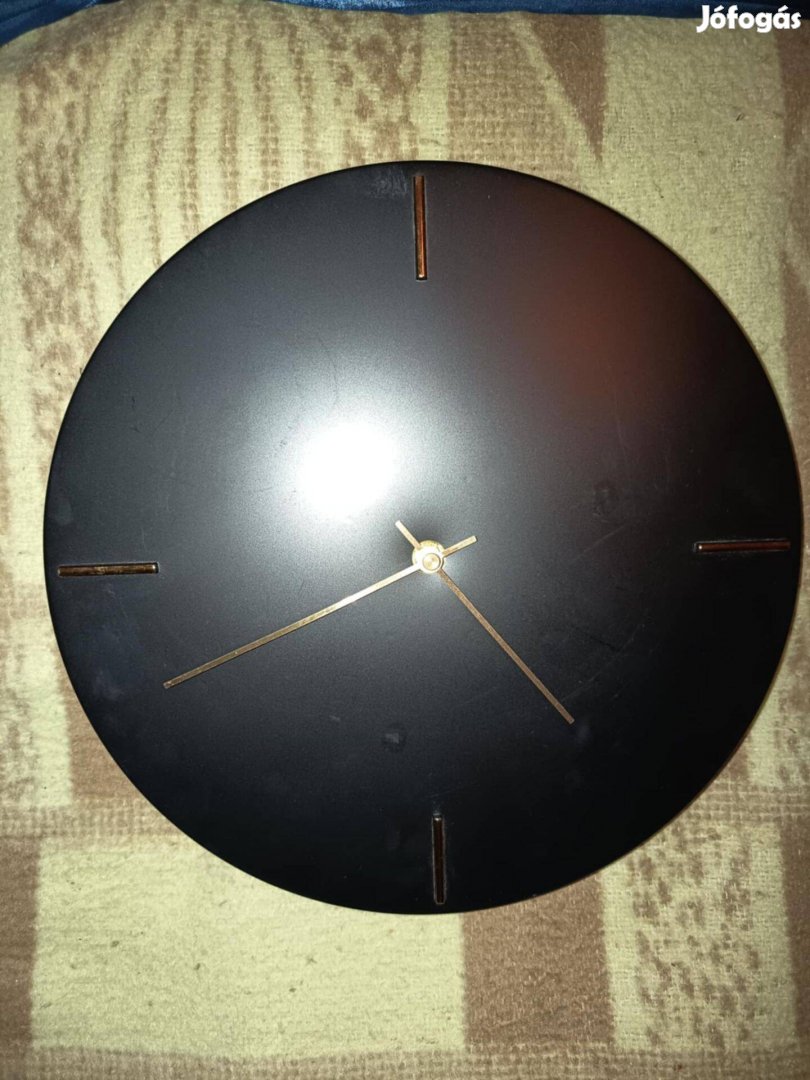 Falióra, fekete! Csak személyesen átvehető Budapesten!
