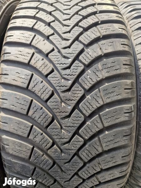 Falken 195/50R15 HS01 5-6mm DOT17 használt gumi HG13647 téli