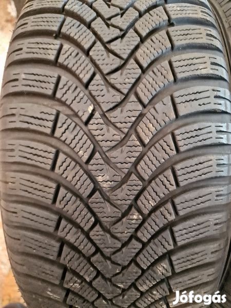 Falken 215/50R17 HS01 7-8mm DOT21 használt gumi HG11739 téli