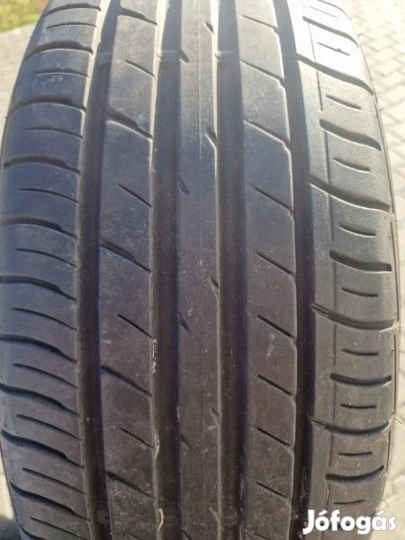 Falken 215/60R16 ZE914A 5-6mm DOT17 használt gumi HG13572 nyári