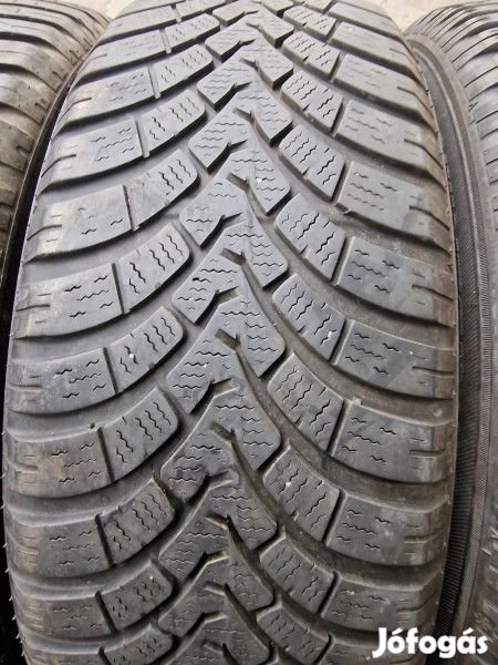 Falken 215/60R17 HS01 5mm DOT18 használt gumi HG13591 téli