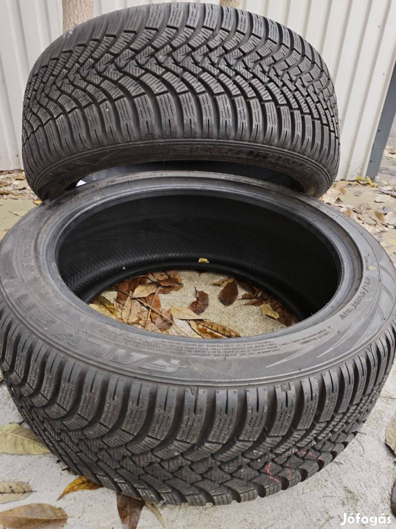 Falken 235 45 18 használt autógumi téli 2 db újszerű profillal