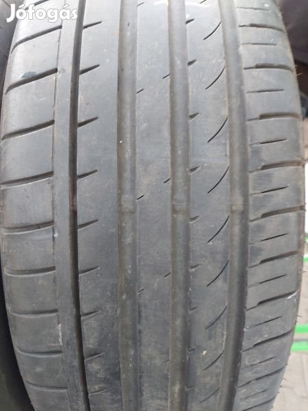 Falken 235/55R19 FK453 5+mm DOT16 használt gumi HG8592 nyári