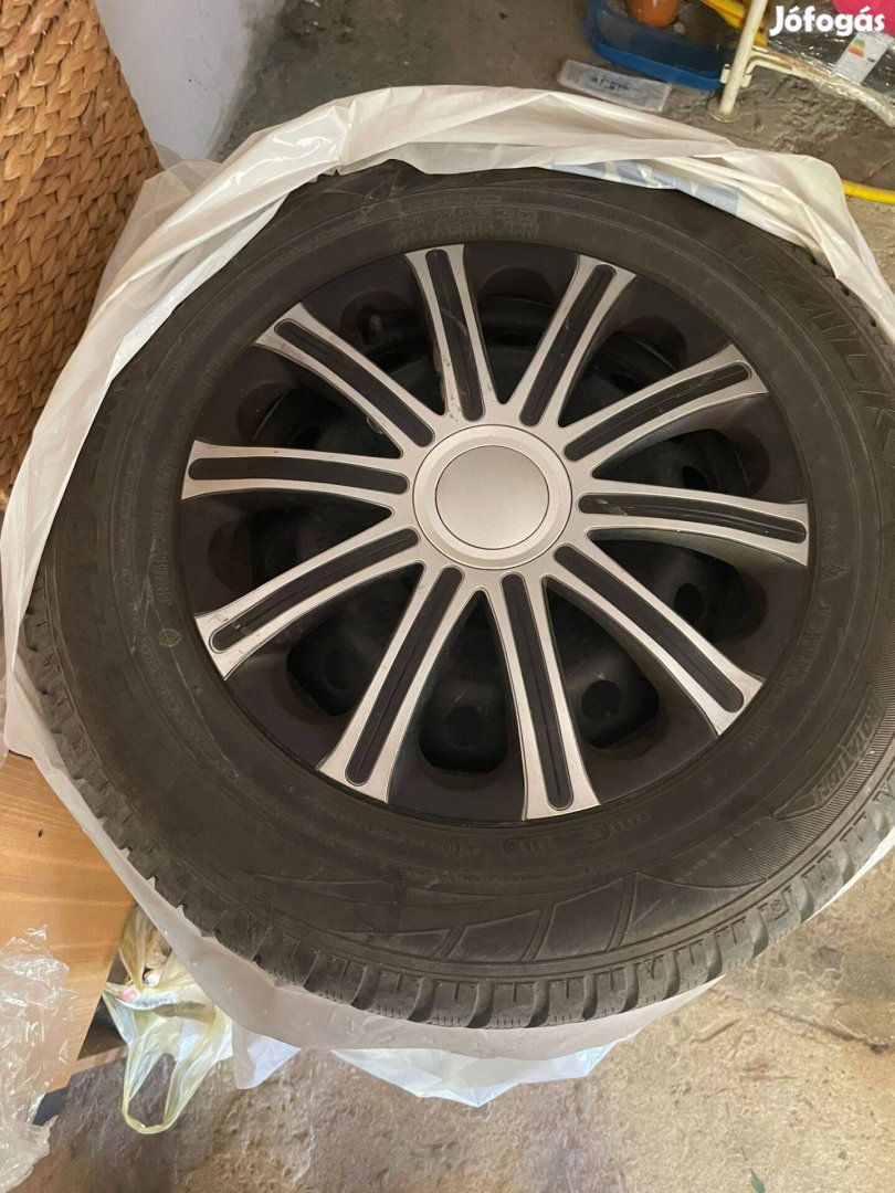 Falken Téligumi szett felnivel 215/65 R16