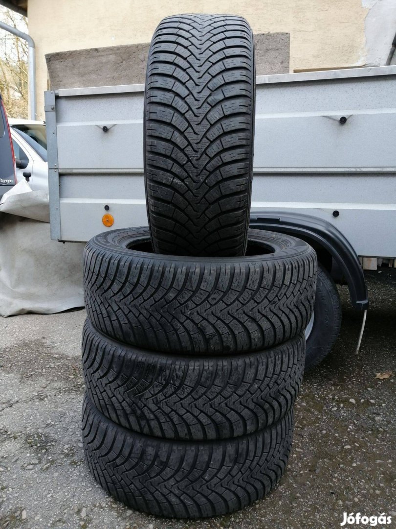 Falken téli gumi 205/55 R16 4 db ár per db