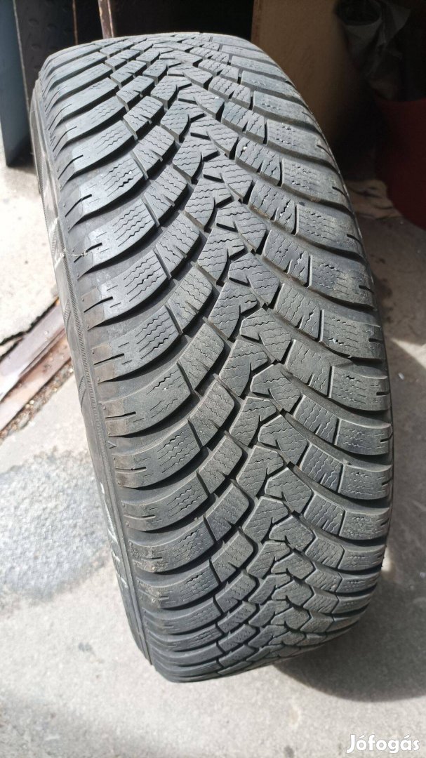 Falken téli gumigarnitúra 205/55 R16 16*6,5 acélfelnin